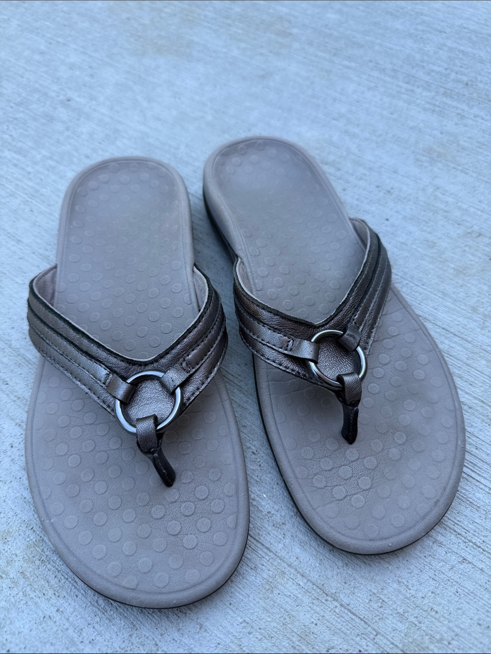Vionic Tide Aloe Leather Metallic Pewter Sandals Orthotic Comfort Size 9 - Picture 2 of 8